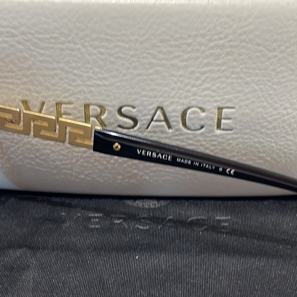 Versace Sunglasses - Picture 6 of 7